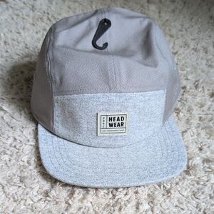 Gray Cap